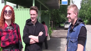 Russian amateur Eva Berger helps with threesome in HD