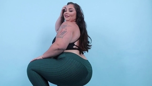 Big ass Vanessa London cowgirl sex