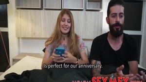 Raw nailing alongside bubble butt chick