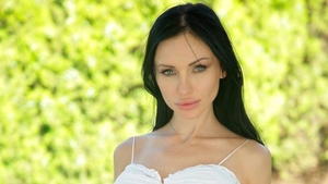 Pierced driver Sasha Rose has a thing for hard ramming