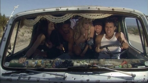Cuddling orgy along with perfect body MILF Jessica Drake