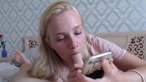 Handjob on web-cam together with amateur