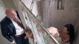 Brazzers Network - Nicole Aniston fingering sex scene